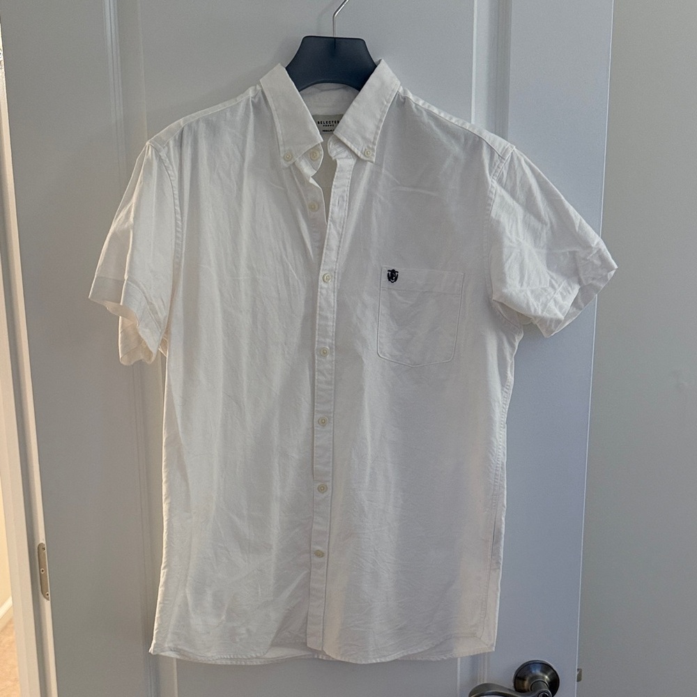 Men's White Casual Button-Down Shirt